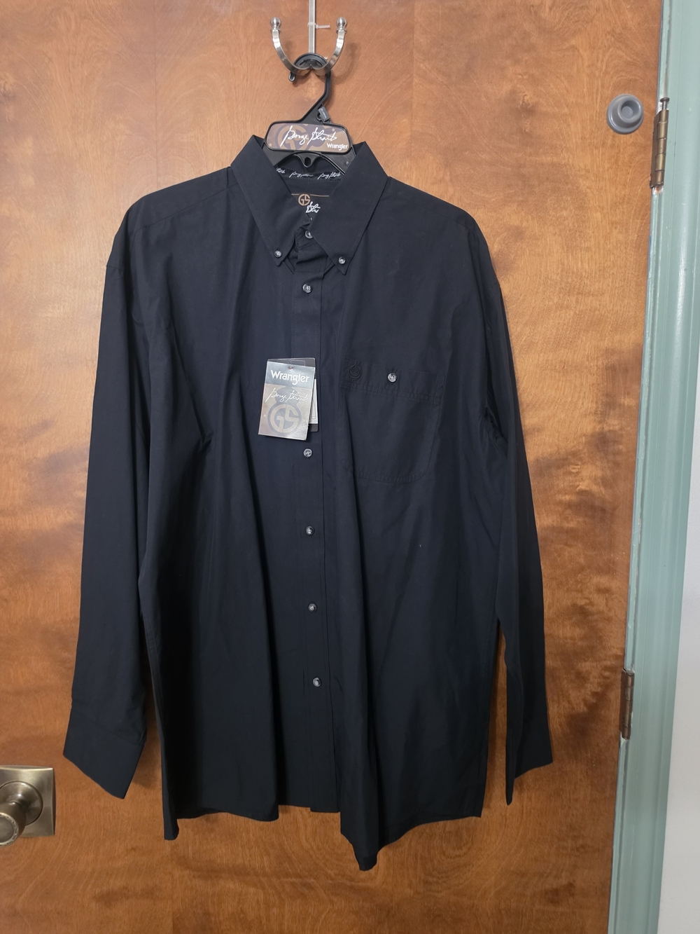 Wrangler George Strait Men's Black Long Sleeve Button-Down Shirt Chest Pocket